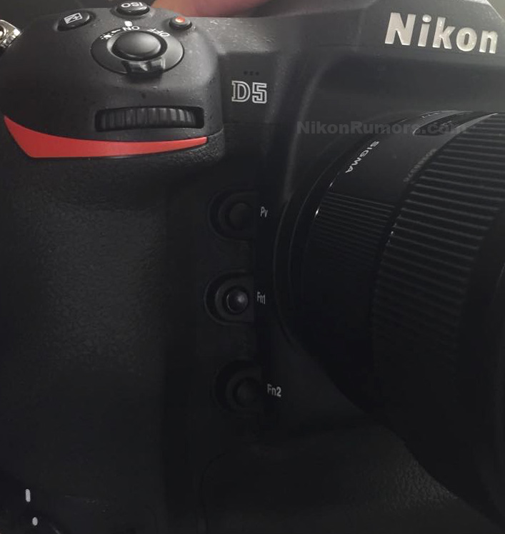 Nikon D5 前面1